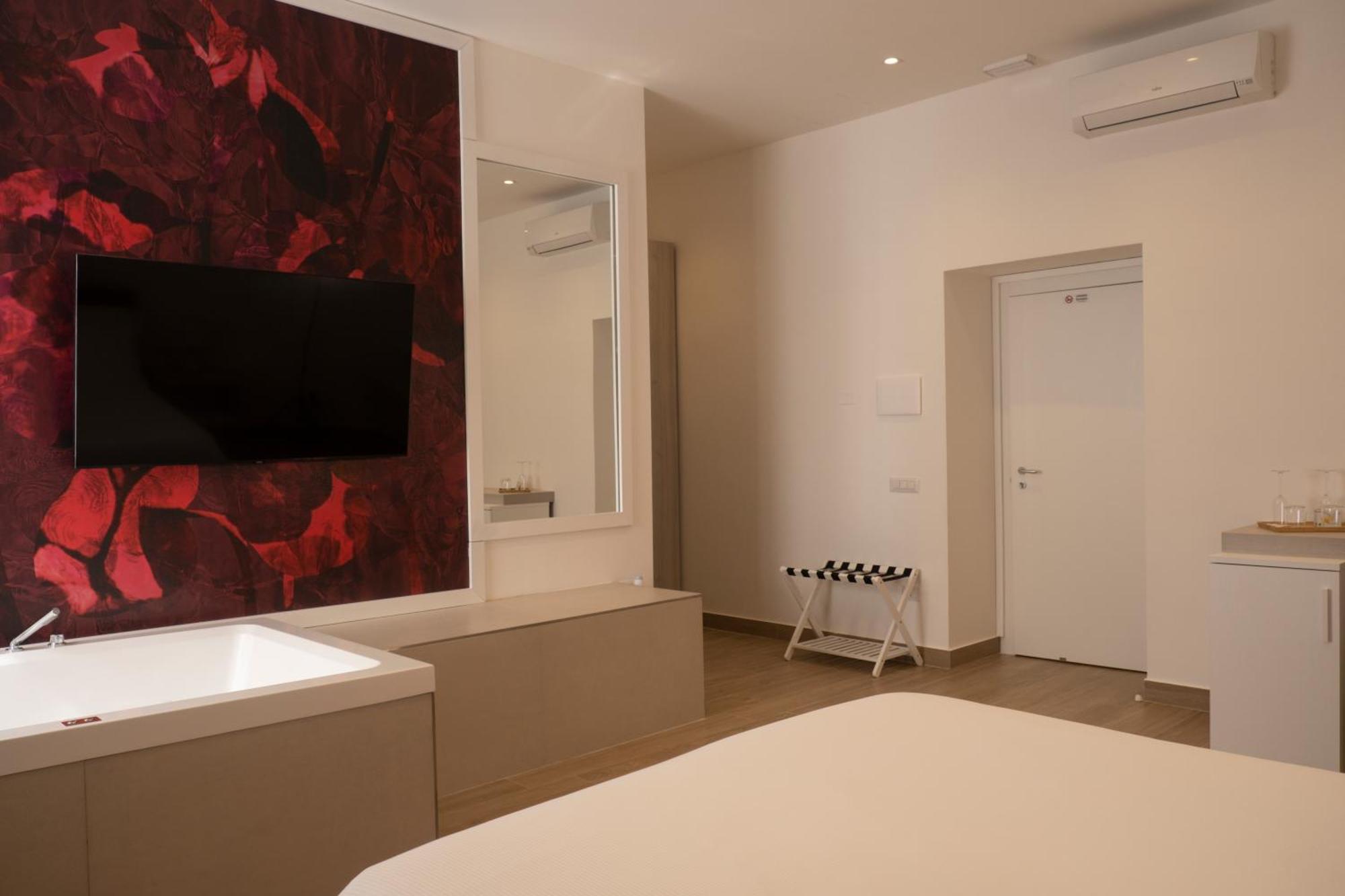 Monumental Luxury Rooms Caserte Extérieur photo