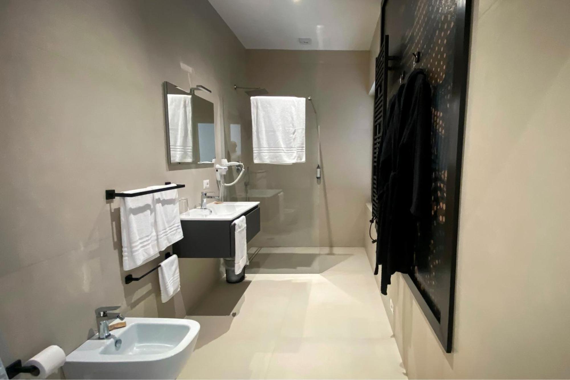 Monumental Luxury Rooms Caserte Extérieur photo