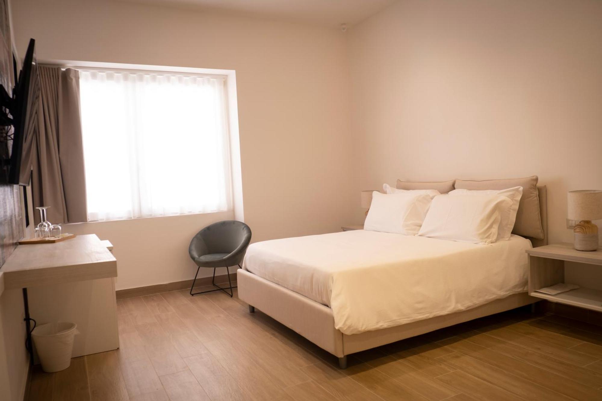 Monumental Luxury Rooms Caserte Extérieur photo